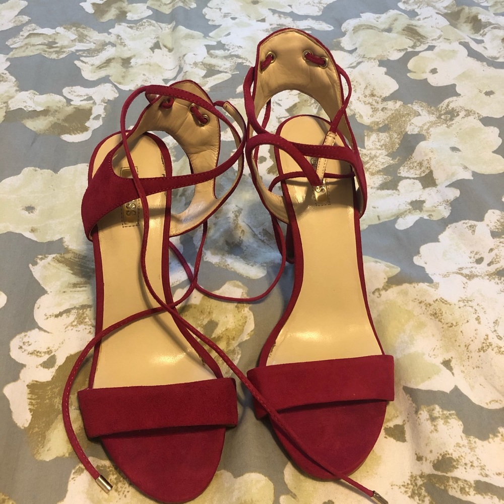 Guess Magenta Suede Sandals